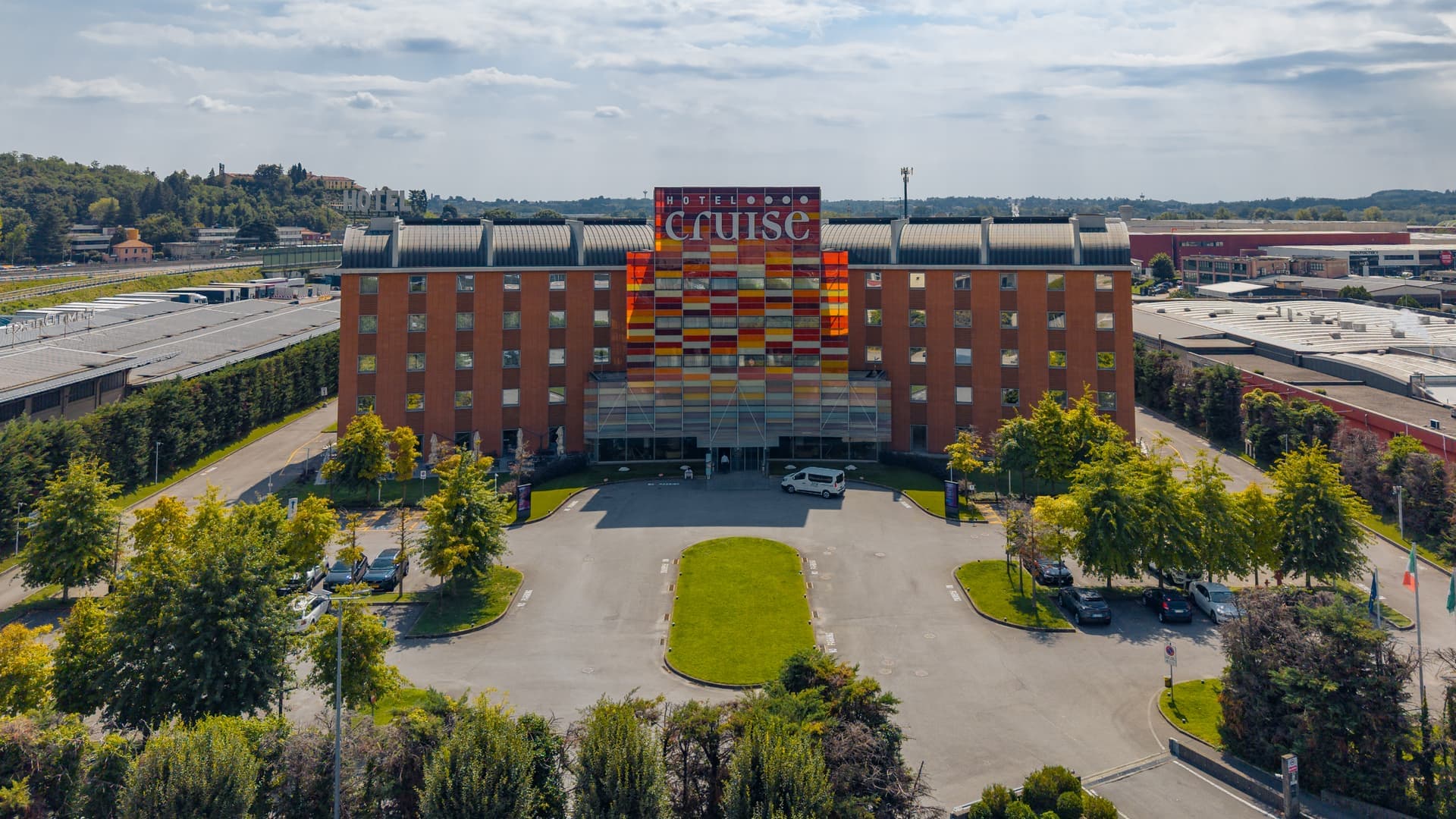 Hotel Cruise, posizione strategica vicino all'autostrada A9
